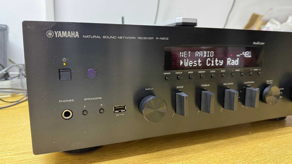 Network Receiver Yamaha R-N602 Spotify Bluetooth AirPlay