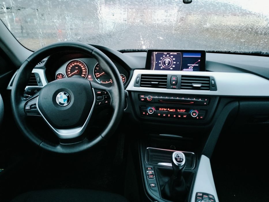 BMW 3 Series 2012 — imagine 5