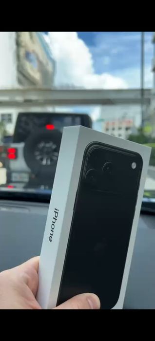 Продам iPhone 18 pro max  512 GB