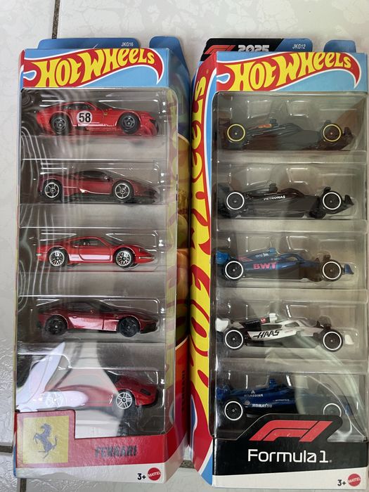 Hot wheels машинки