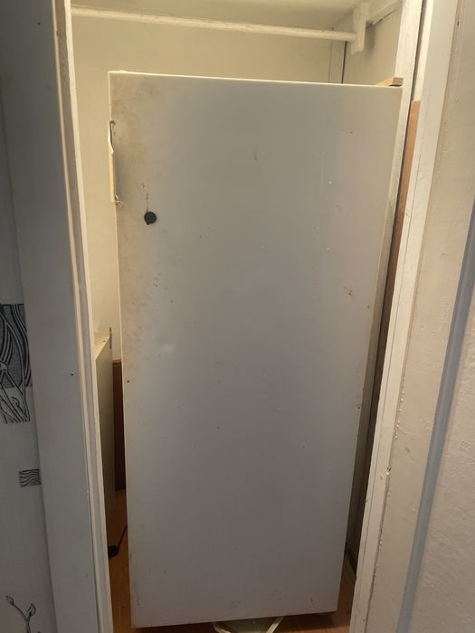 Продам холодильник, состояние нормальное, Работает!!!