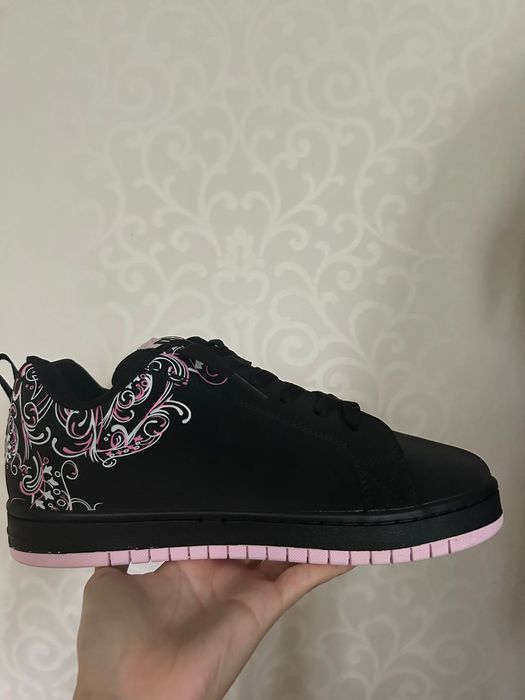 продам кроссовки DC shoes