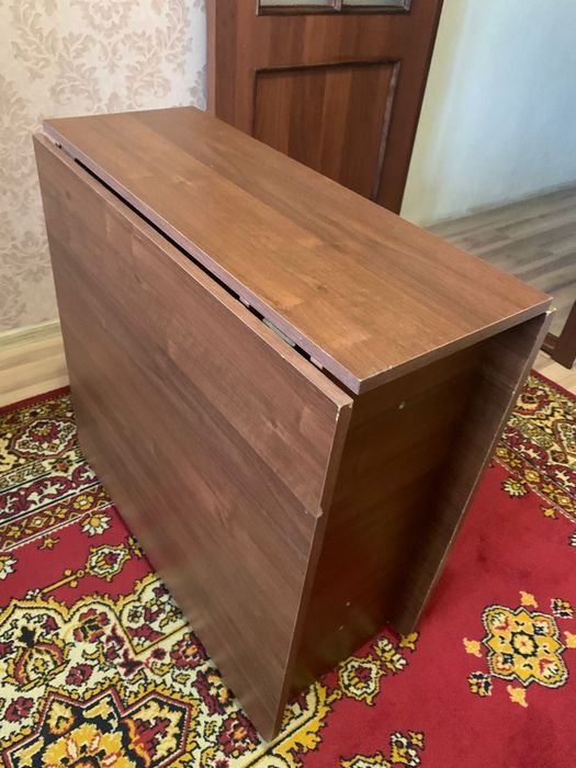 Продается стол книжка 3 метровый