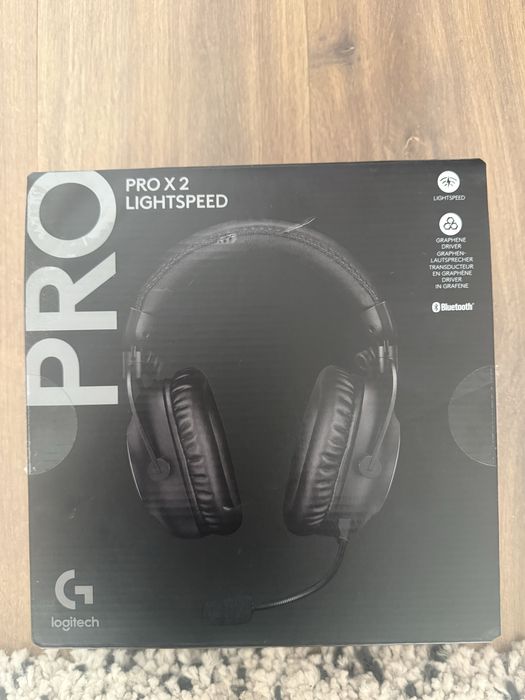 Мишка и слушалки Logitech G Pro X Superlight 2 * Logitech G Pro X 2 Lightspeed