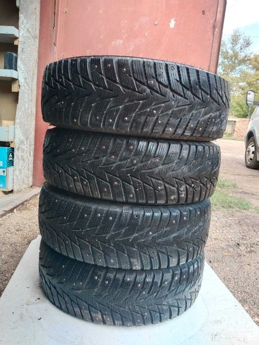 Зимние шины KAPSEN RW506 195/65 R15 95T с шипами.
