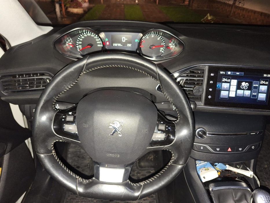 Vând Peugeot 308 1.6 Hdi