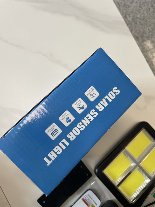 Lampa cu senzor 1200 baterie