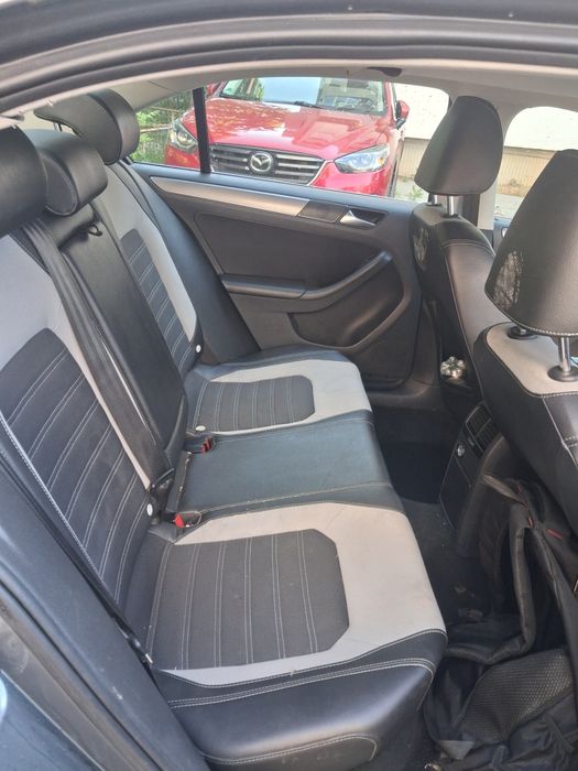 VOLKSWAGEN Jetta 2012 — imagine 4