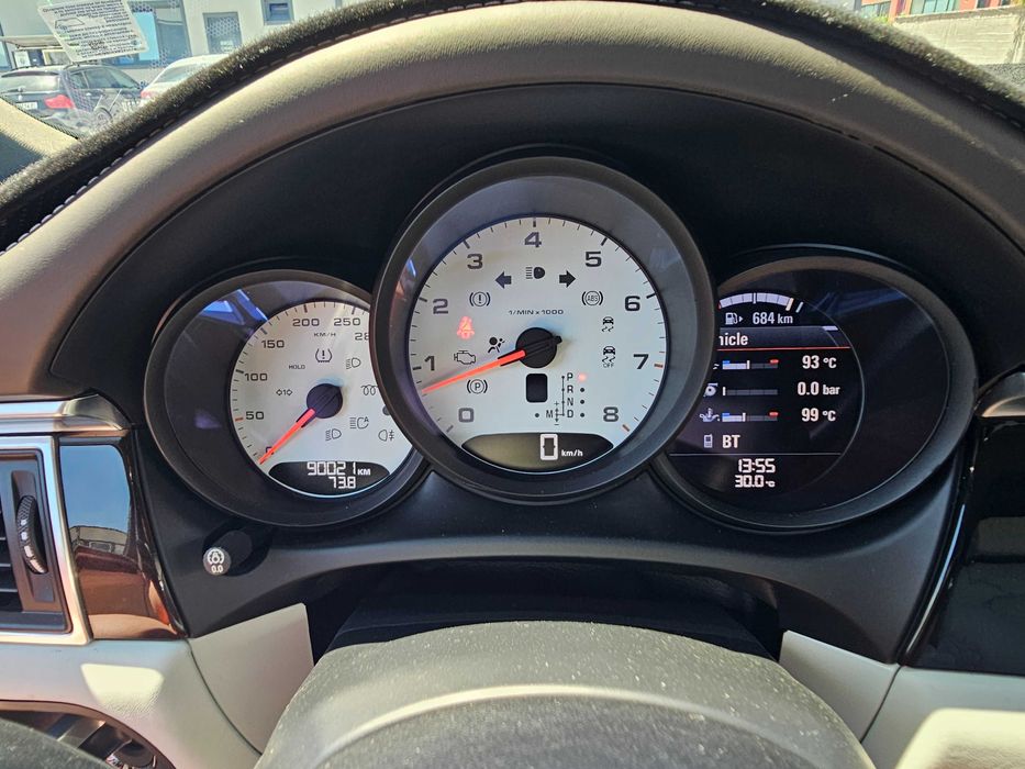 Продавам Porsche Macan S 3.0 бензин 340 кс Sport Chrono Пакет Панорама