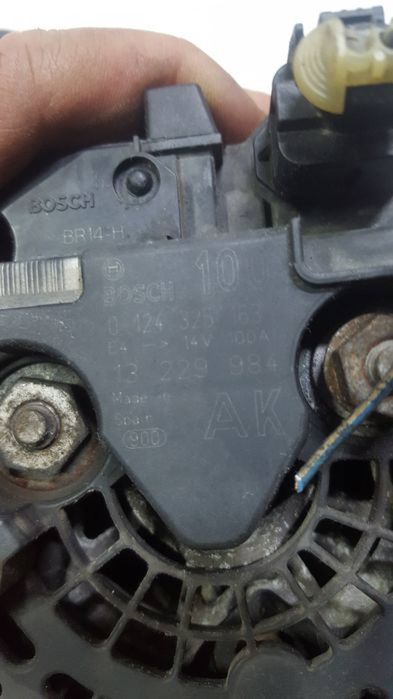Alternator 100A 1.6 16V A16XER Z16XER Opel Zafira Astra H Meriva