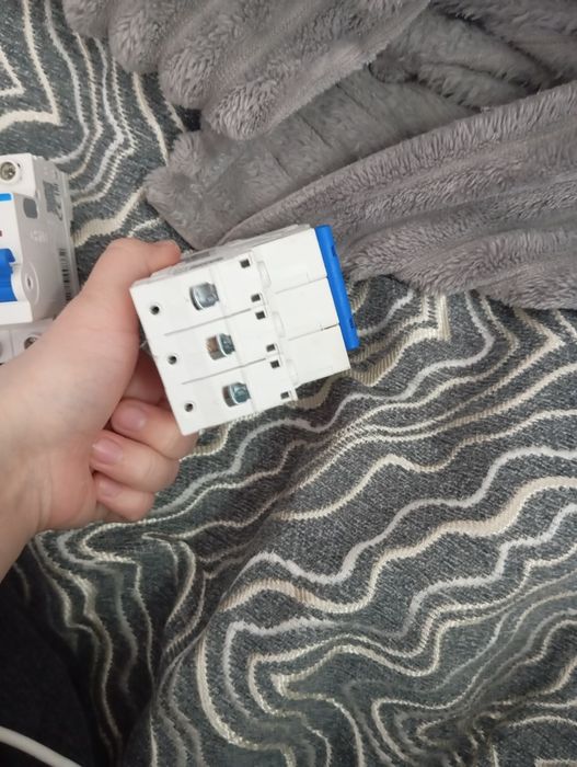 Продам 4 новых автомата