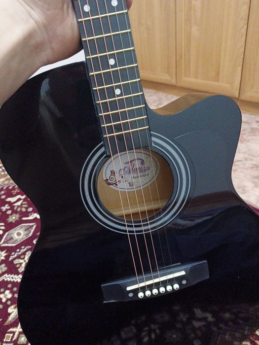 Продам Гитара новый