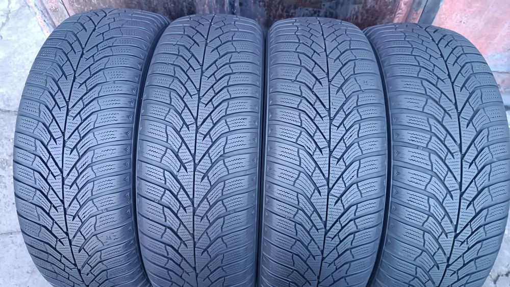 205/60/16 Kumho .