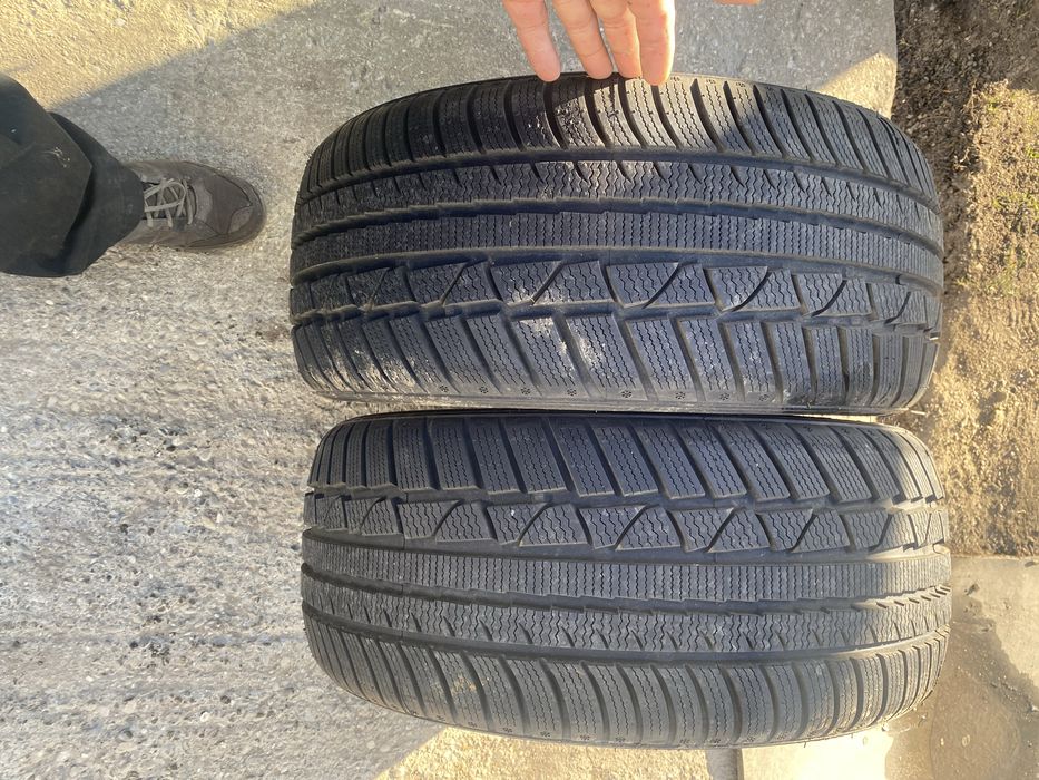 Vand anvelope iarna noi.