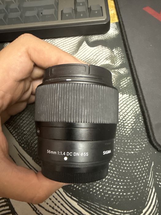 Объектив Sigma 56mm