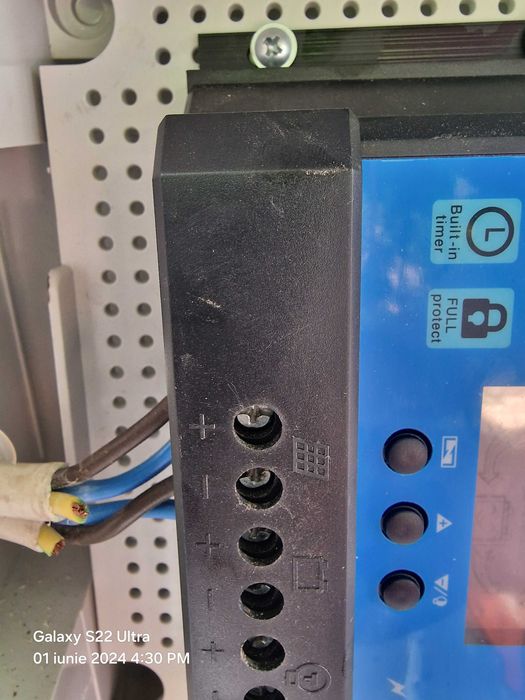 Regulator incarcare panou solar 60A, Navomag, controler PWM 12V/24V