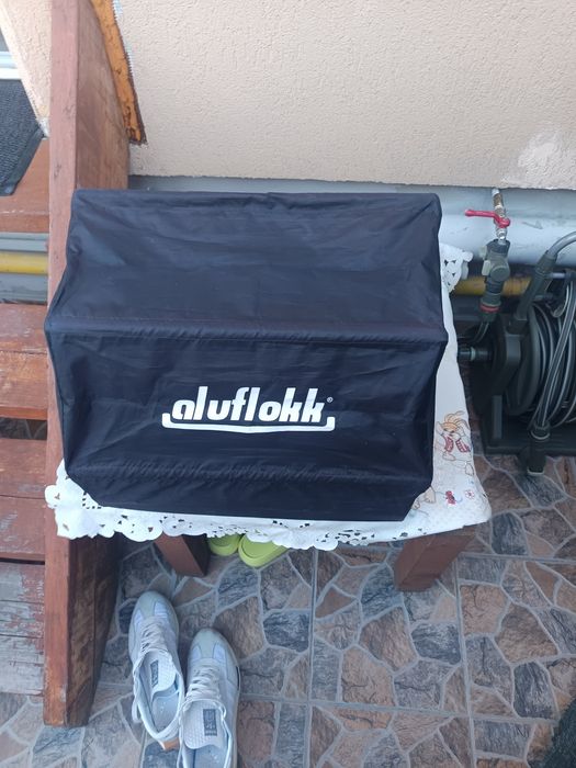 Vând tavă  laterala pescuit aluflokk