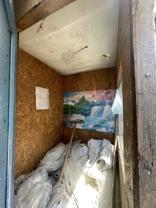 Продам будку  б/у !