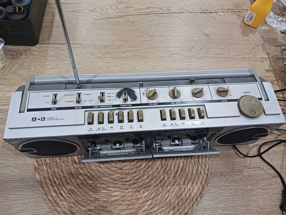 Ретро касетофон от соца