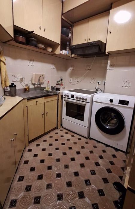 Дава се под наем Тристаен апартамент в Пловдив, Център - 110 кв.м за 450 € - Снимка #2