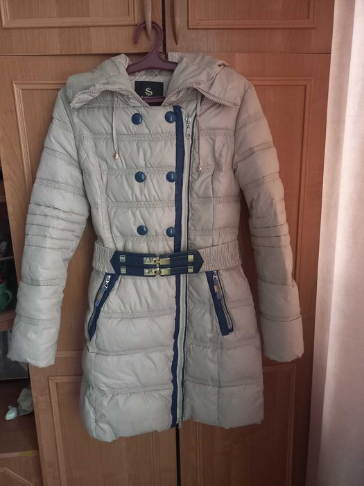 Продам  пальто на молнии