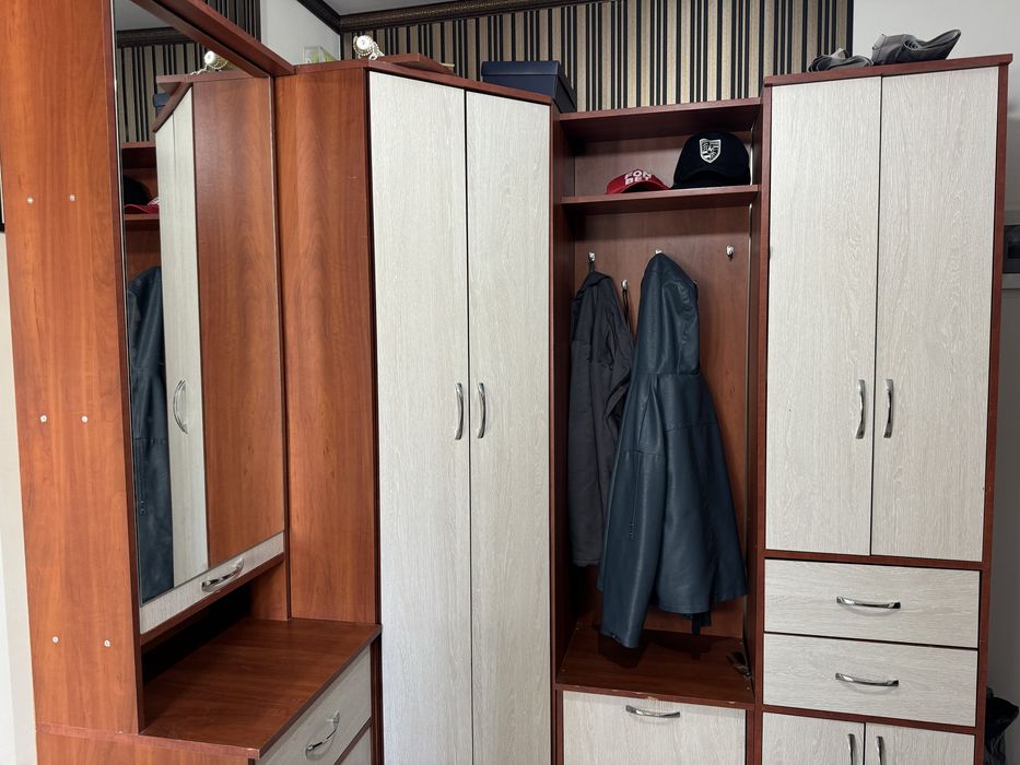 Угловая прихожая