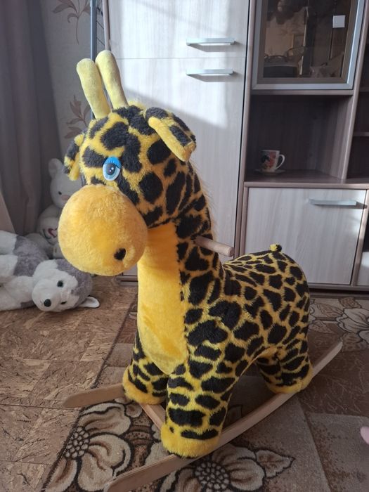 Срочно продам качалка жираф