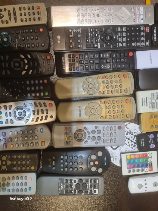 Продавам дистанционни