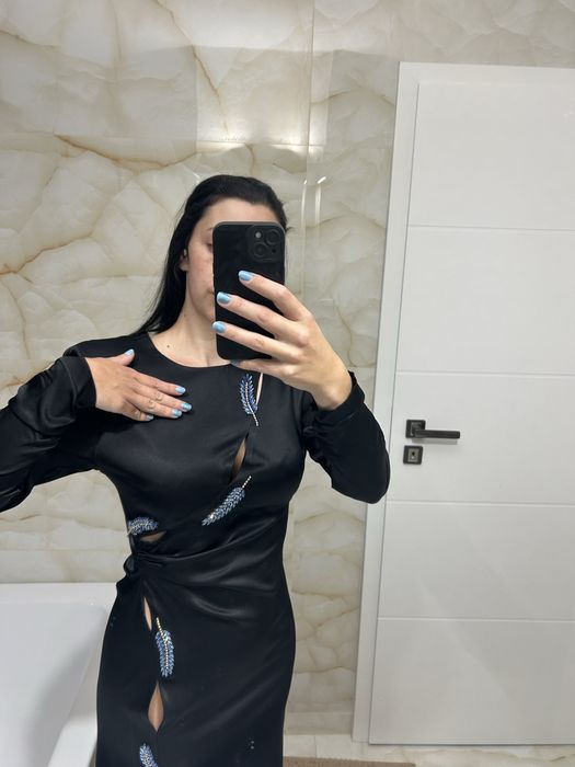 Rochie eleganta, neagra, Zara, cu aplicatii/ pietre, marimea M,