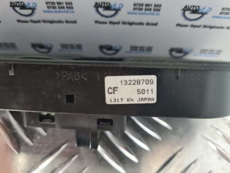 Butoane comanda geamuri electrice dreapta fata Opel Zafira B