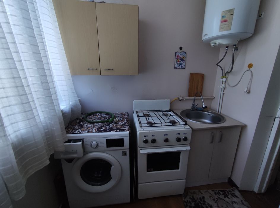 Продается квартира на Калиненском массиве, напротив 1 музык-ой школы