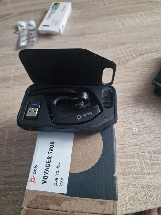 Casca plantronics poly voyager 5200