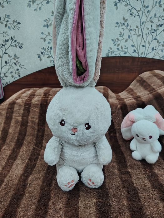 Срочно продаю мягкий игрушки ЗАЙКА