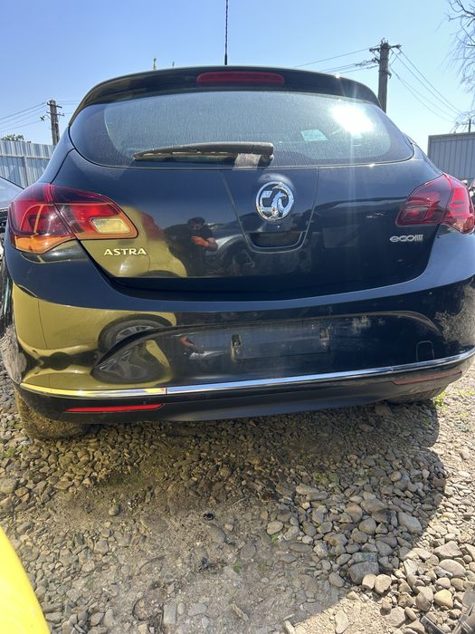 Stop stânga pe aripă Opel Astra J hatcback 2014 facelift