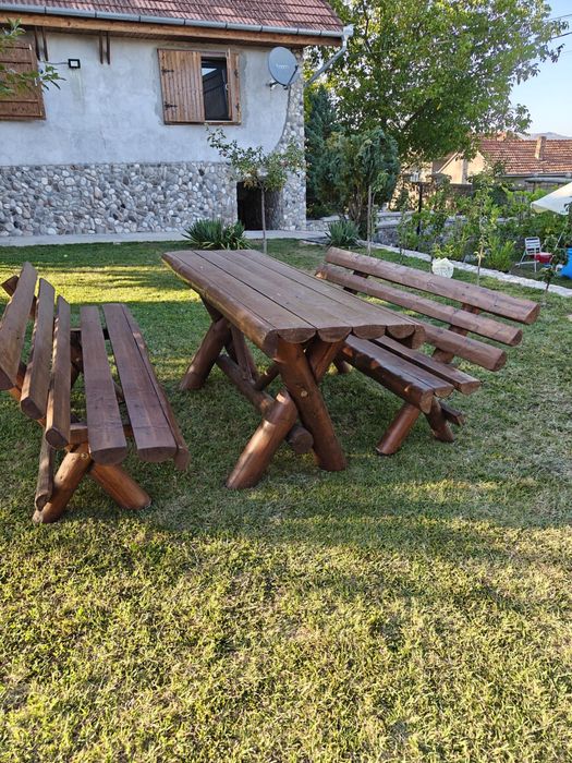 Set masa si 2 banci gradina
