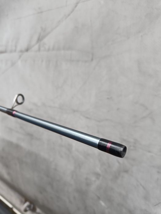 Продавам екстра фаст спининг въдица