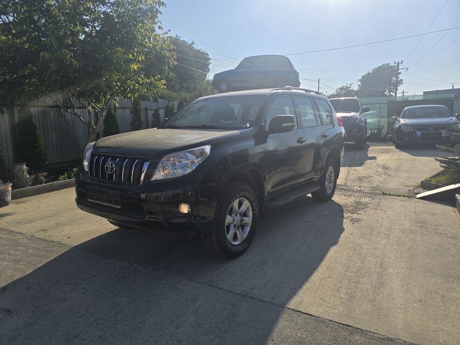 Dezmembrez Toyota Land Cruiser J150 2.7 benzina 2TR-FE 120KW an 2012
