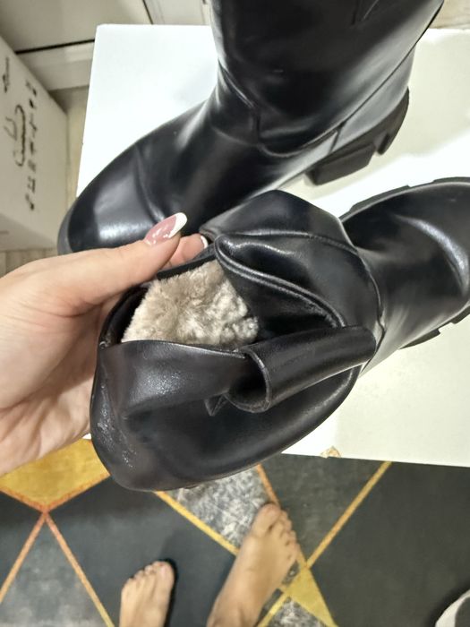 Продам зимние сапоги цигейка6000 тг
