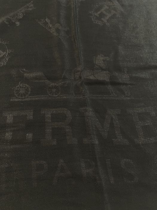 Промо:Hermes Paris-Чисто нов оригинален дамски шал/коприна