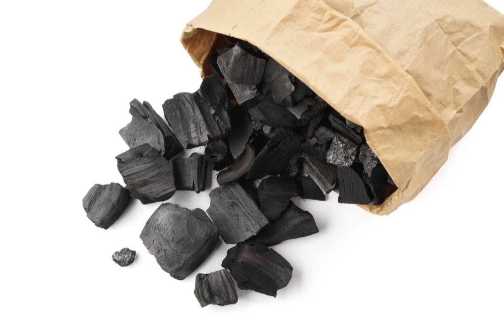 Древесный уголь в мешках