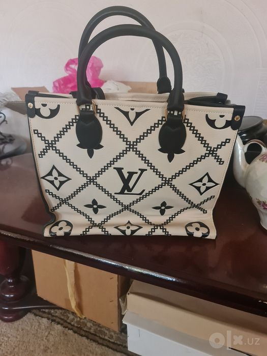 Сумка Lv новая покупали В Европе