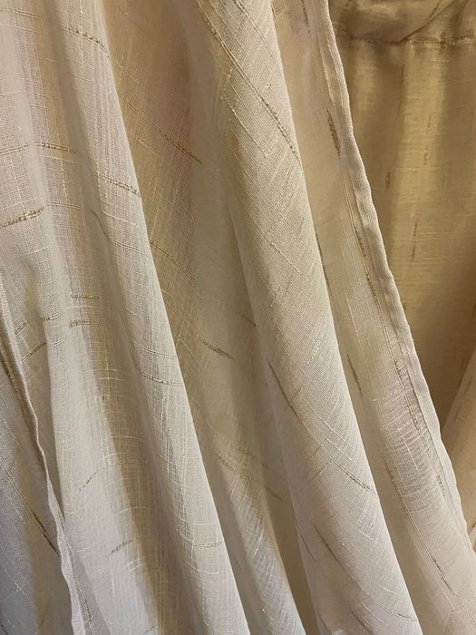 Тюль, прошитая тесьмой, готовая (2 вида).