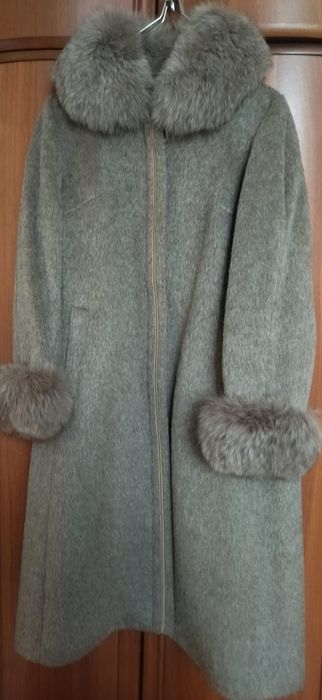 Продам пальто лама