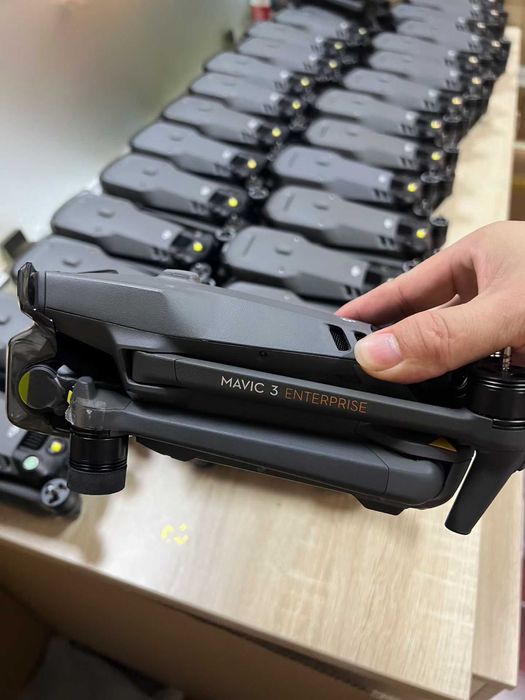 DJI MatriceM30/M30T/M350/Mavic3E/3T/Matrices4E/4T/M400 Дронове DJI Enterprise