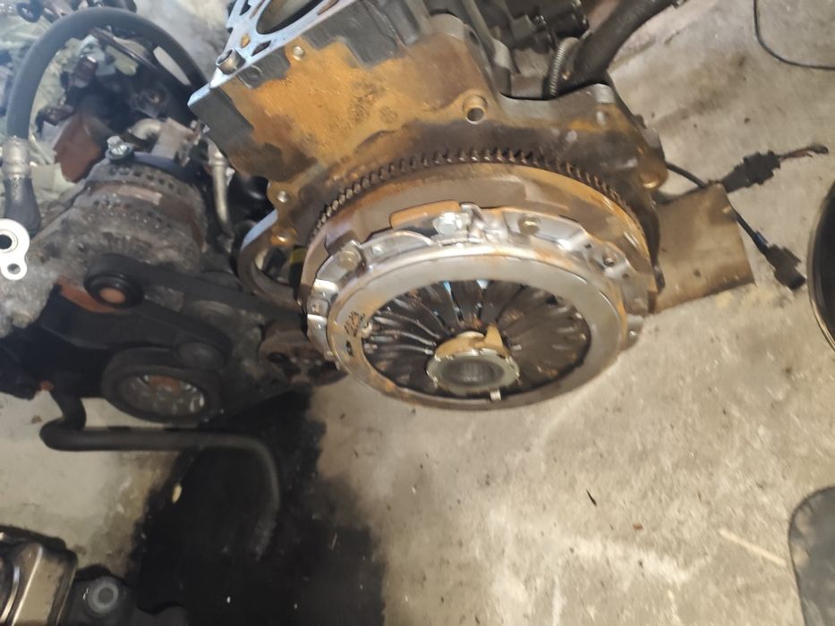 Двигател Santa fe 1-2003г-113кс-2.0