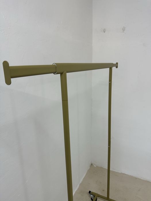 Етажерка за дрехи с разтегателна горна релса SONGMICS, на колела