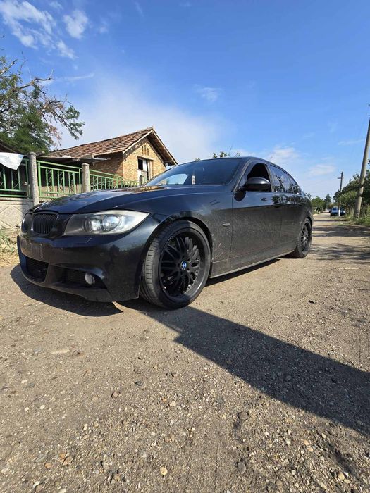 • Продавам BMW 330d E90 2008г. на ЧАСТИ, както и над 17 Голф 5ци