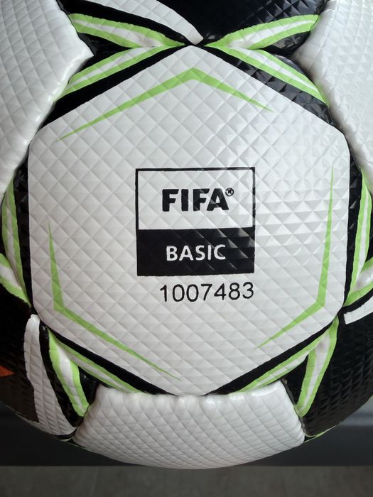 Minge fotbal Select Elite Pro mărimea 5 - NOUĂ (Cusută manual)