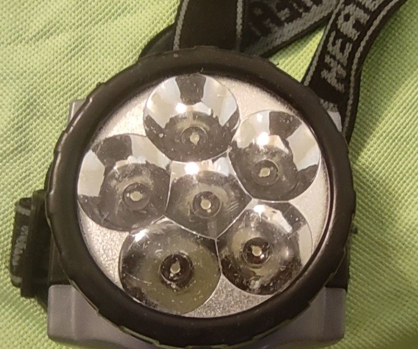 Продавам челник с 6 диода с дефект!