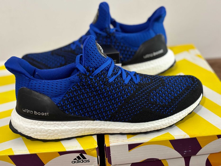 Мъжки маратонки Adidas Ultra Boost, синьо-черни с Boost подметка